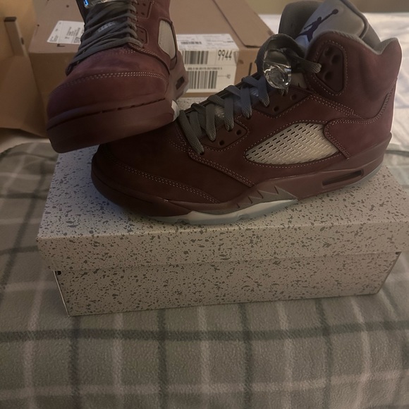 Air Jordan 5s Burgundy’s Brand New never even worn or tried on! - Picture 4 of 8